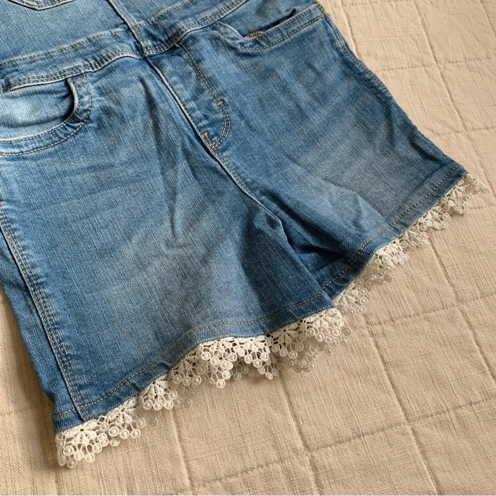OshKosh B'gosh Girl Vestbak Blue‎ Shortalls Overalls Crochet Lace Hem Size 5 5T